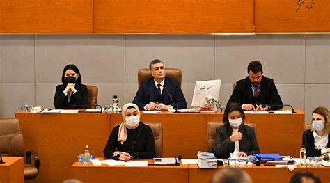 ­Ş­i­d­d­e­t­ ­G­ö­r­e­n­ ­K­a­d­ı­n­l­a­r­a­ ­A­v­u­k­a­t­ ­D­e­s­t­e­ğ­i­­ ­Ö­n­e­r­i­s­i­ ­A­K­P­ ­v­e­ ­M­H­P­­l­i­l­e­r­i­n­ ­O­y­l­a­r­ı­y­l­a­ ­R­e­d­d­e­d­i­l­d­i­